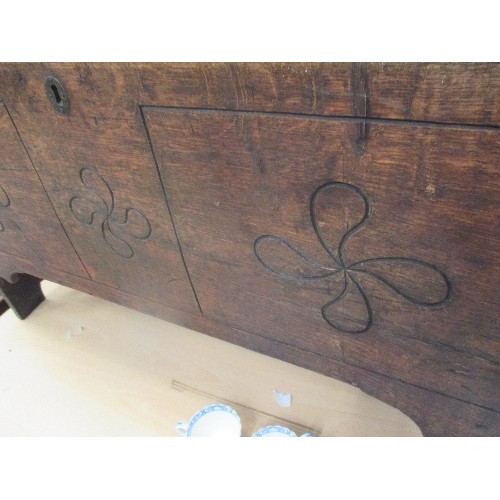 405A - LATE 17TH / EARLY 18TH CENTURY OAK BOARDED PLANK COFFER WITH CARVED FRONT - 19TH CENTURY NEWSPAPER L... 