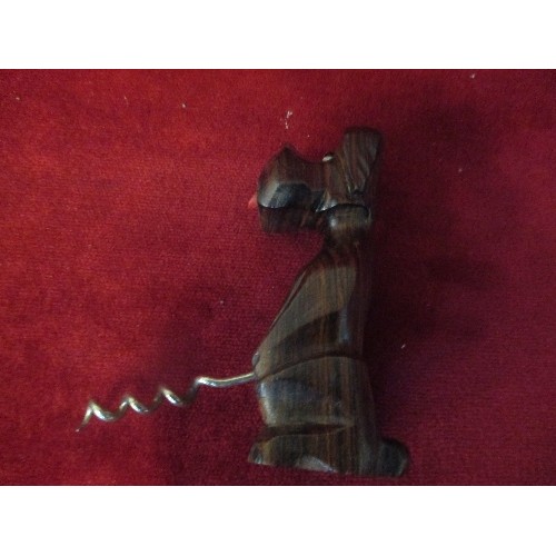 100D - VINTAGE NOVELTY DOG CORKSCREW IN CARVED HARDWOOD