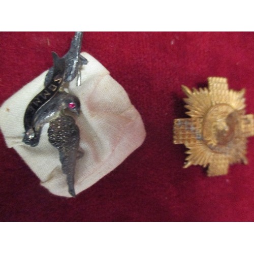 29 - MEDALS, BADGES AND SILKS, MOSTLY WW1 PERIOD, INCLUDING RARE SOMME DOVE OF PEACE, SILK FLAGS, LOYAL S... 