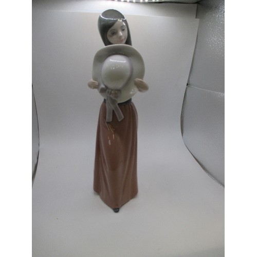 NEW YORK COLLECTORS SOCIETY LLADRO FIGURINE PAMELA RUBOROSA NO