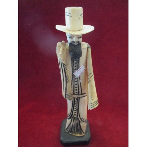 68 - 3 CHINESE ITEMS, INCLUDING TALL BONE FIGURE ON WOODEN BASE, APPROX 29CM H, CARVED ITEM 












... 