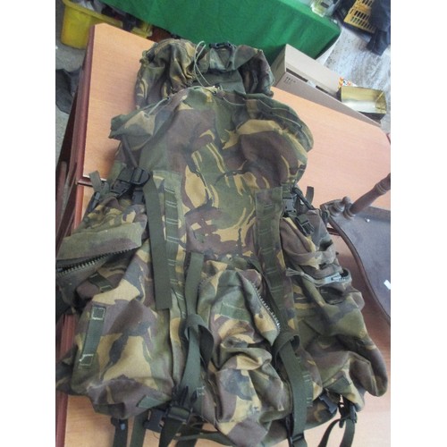 147 - BERGAN RUCKSACK, ARMY INFANTRY ISSUE WITH FULL FRAME.