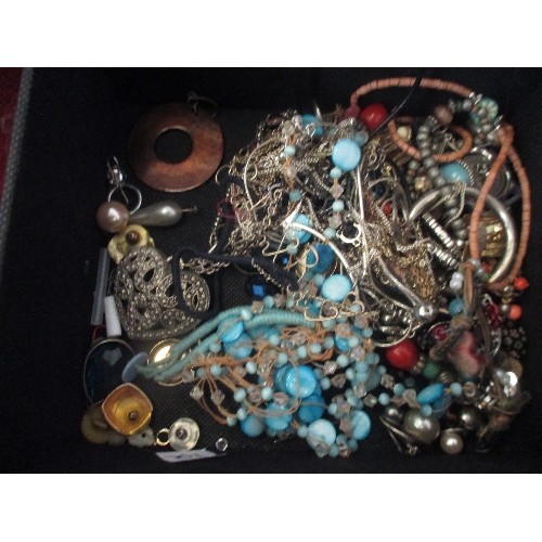 85 - 2 JEWELLERY BOXES CONTAINING COSTUME JEWELLERY.