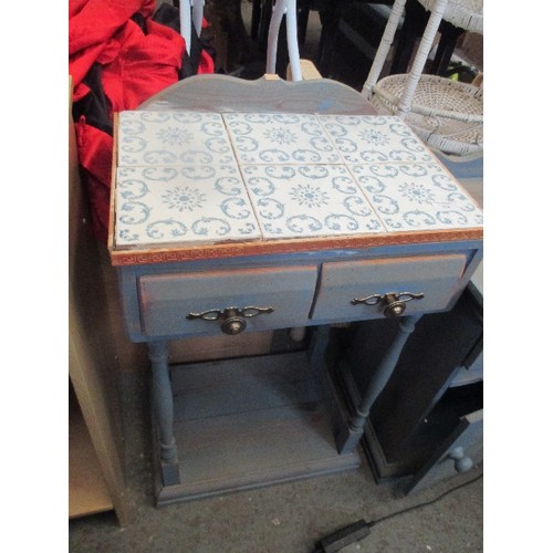 281 - SHABBY CHIC - SMALL WOODEN SIDE TABLE WITH CERAMIC TILE TOP AND A MATCHING CUPBOARD WITH DRAWER