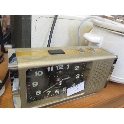 285 - ELECTRICALS INCLUDING PHILIPS AZUR PERFORMER PLUS IRON, RUSSELL HOBBS KETTLE, RETRO SEIKO CLOCK RADI... 