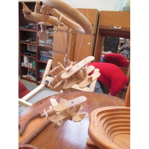 315 - COLLECTION OF TREEN  INCLUDING AN APPLE SHAPED FOLDING BOWL 