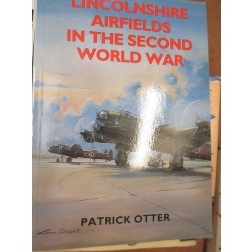 325 - QUANTITY OF AIRCRAFT AND WW2 AVIATION BOOKS INCLUDING LINCOLNSHIRE / SUFFOLK AIRFIELDS IN THE SECOND... 