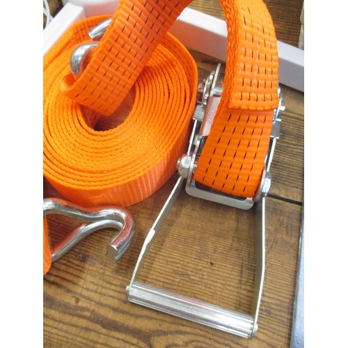 336 - RATCHET STRAPS IN ORANGE - APPEAR NEW