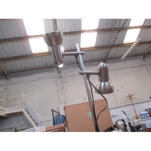 344 - STAINLESS STEEL ADJUSTABLE FLOOR LAMP WITH TWO LIGHTS - WORKING