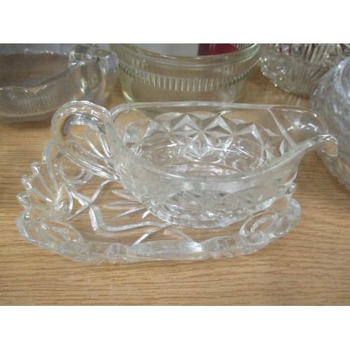 418 - 2 SHELVES OF GLASS - FRUIT BOWLS ETC