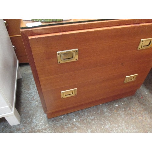 372 - MID CENTURY TEAK DRINKS CABINET - THE FRONT SLIDES OPEN TO REVEAL A CELLARET - GLASS TOP AND SQUARE ... 