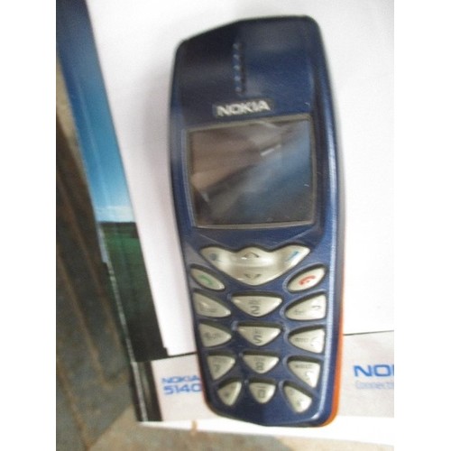 400 - NOKIA 5140i IN BOX WITH COVER AND INSTRUCTION BOOKLETS