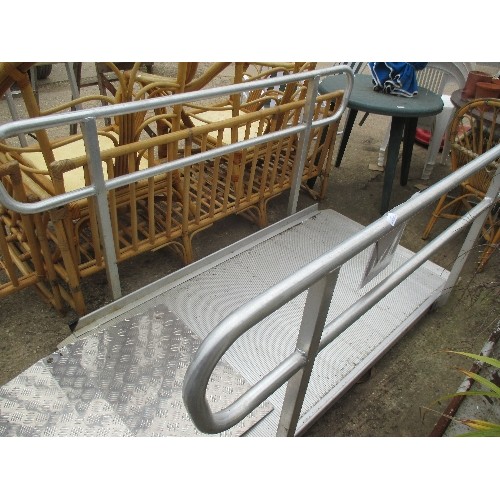 449 - GATEWAY ENTRANCE RAMP WITH HANDRAILS  (6FT RAMP WITH 18 INCH RISE)  PLUS SMALL METAL BUMP RAMP