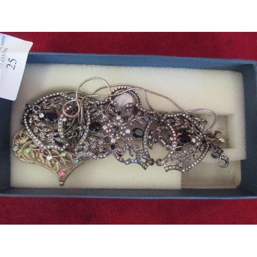 25 - SELECTION OF STERLING SILVER AND COSTUME JEWELLERY INCLUDING A M0THER OF PEARL PENDANT ON CHAIN MARK... 