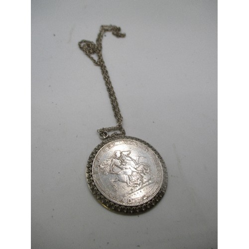 98 - A GEORGE III 1820 CROWN IN EF CONDITION FRAMED AS A MEDALLION ON A SILVER CHAIN MARKED 