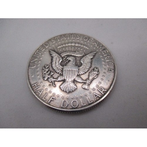 98C - 1964 USA KENNEDY SILVER HALF DOLLAR - 11.5 GRAMS