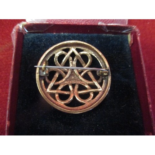 40 - A FINNISH CELTIC GOLD PLATED BROOCH