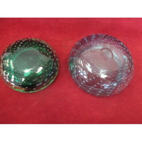 1 - TWO CONTROLLED BUBBLE GLASS BOWLS, ONE GREEN, ONE BLUE - PROBABLY WHITEFRIARS GLASS