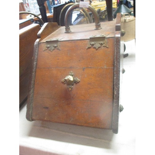 274 - EDWARDIAN WOODEN COAL BOX/SCUTTLE. 36CM H. HEAVY BRASS HANDLE, HINGES AND KNOB.