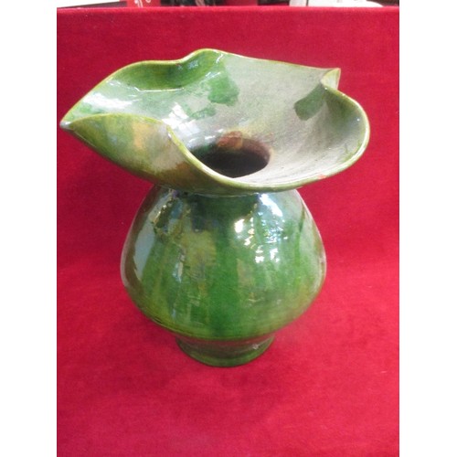 9 - LARGE LATE 19TH CENTURY ARTS AND CRAFTS GREEN GLAZED EARTHENWARE VASE WITH FLARED TOP - 26CM