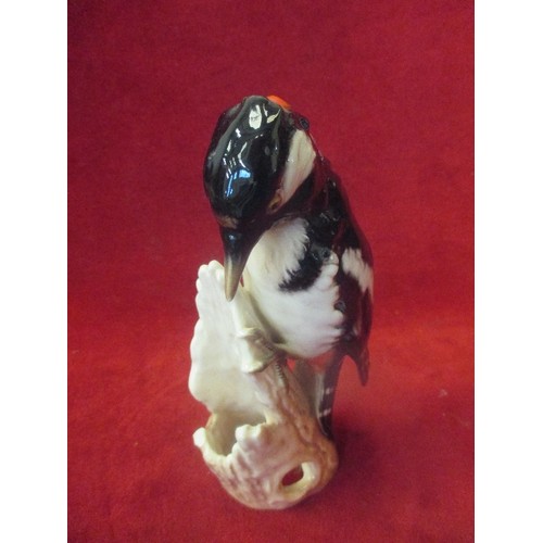 10 - GOEBEL WEST GERMANY PORCELAIN FIGURE OF A GREAT SPOTTED WOODPECKER - 18CM