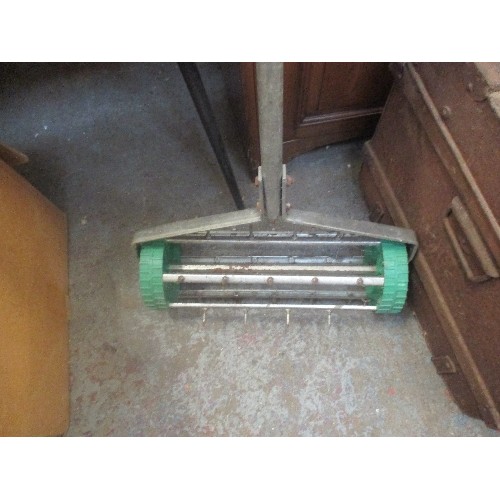 MANUAL LAWN SCARIFIER