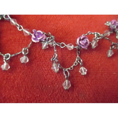24 - A LOVELY NECKLACE WITH PURPLE ROSES TOGETHER WITH A PAIR OF CLIP EARRINGS WITH ENAMELLED TULIP AND P... 