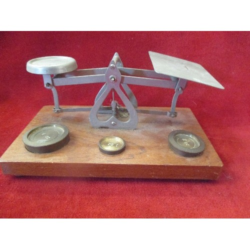 47 - VINTAGE SCALES WITH WEIGHTS