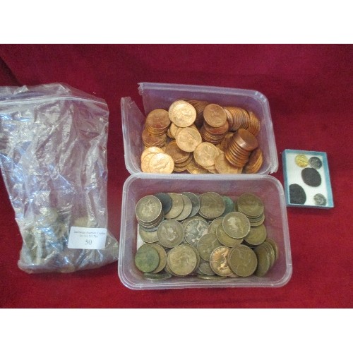 50 - COLLECTION OF COINS INCLUDING UNCIRCULATED 1967 PENNIES, MIXED PENNIES GEO V & VI, MIXED HALF PENNIE... 