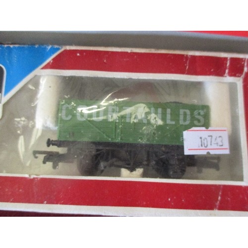 90 - LIMA HIGH PRECISION MODEL TRAIN, BOXED. ALSO A LIMA COAL WAGON, BOXED.