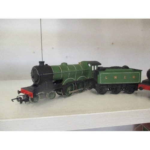 99 - 2 HORNBY PRECISION MODEL TRAINS WITH TENDERS