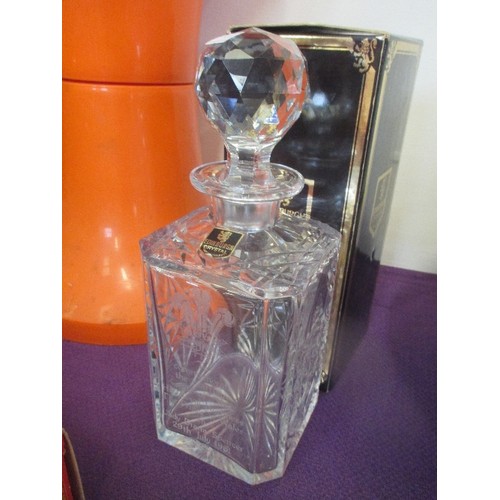 111 - EDINBURGH CRYSTAL CUT GLASS ETCHED DECANTER. TO COMMEMORATE THE MARRIAGE OF CHARLES AND DIANA. IN OR... 