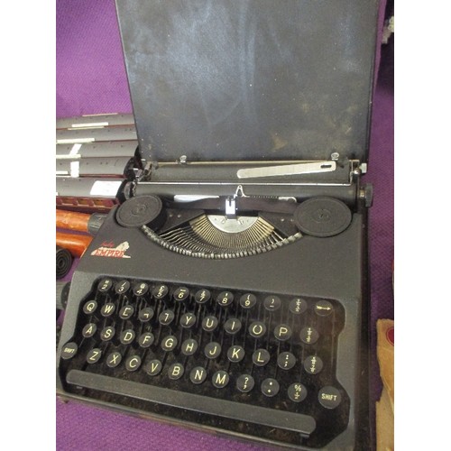 116 - LOVELY VINTAGE BABY EMPIRE PORTABLE TYPEWRITER.