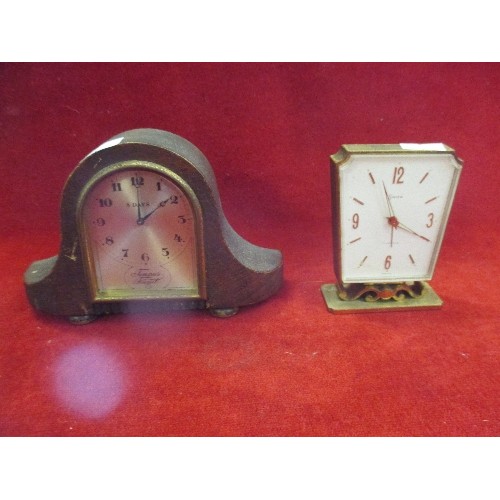 146 - 2 X SMALL VINTAGE CLOCKS INC A 1950'S SOLID BRASS SWIZA 7 JEWELS SMALL MANTLE CLOCK AND A MINIATURE ... 