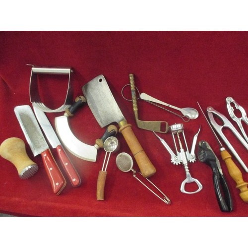 141 - BOX OF VINTAGE KITCHEN UTENSILS, KNIVES, CHOPPERS ETC. INCLUDES A BRASS GOLF CLUB BOTTLE OPENER.