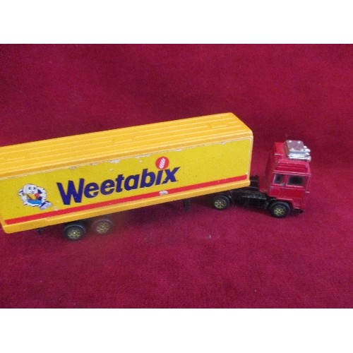 197 - COLLECTORS CORGI VOLVO GLOBE TROTTER TRACTOR UNIT WITH WEETABIX TRAILER