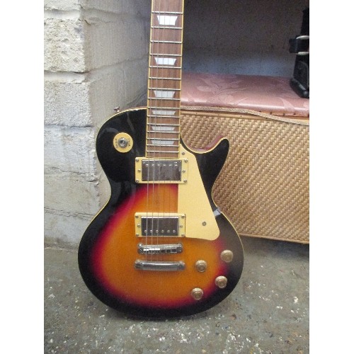 179 - ELECTRIC GUITAR. 'EXTREME' GOOD CONDITION, STRINGS ARE COMPLETE.