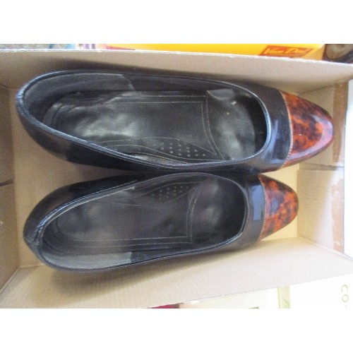 229 - 4 X GOOD PAIR OF LADIES SHOES - SIZE 5 - BY COMFORT FIT AND BARKERTEX. APPEAR NEW. BOXED