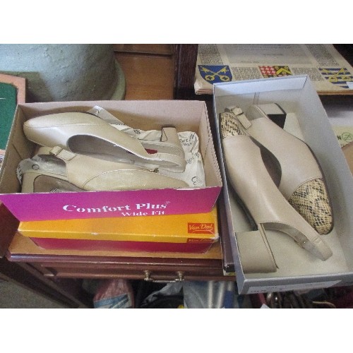 229 - 4 X GOOD PAIR OF LADIES SHOES - SIZE 5 - BY COMFORT FIT AND BARKERTEX. APPEAR NEW. BOXED