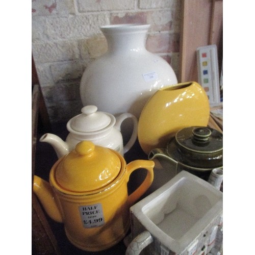 208 - CERAMIC LOT, INCLUDES LARGE WHITE VASE & TEAPOTS.