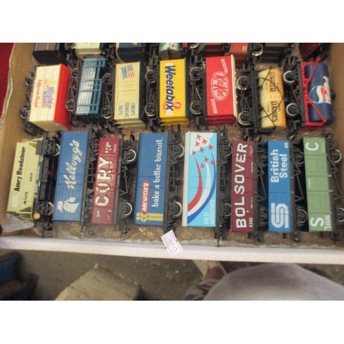 152 - MODEL RAILWAY TRAIN WAGONS. 30 PLUS ITEMS.