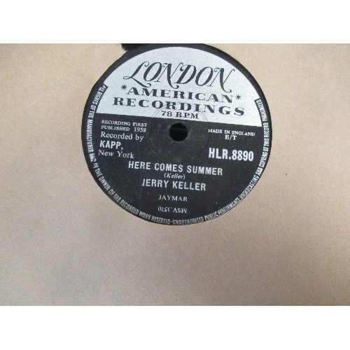 263 - VINTAGE PORTABLE GRAMMAPHONE/TURNTABLE [WORKING ORDER] WITH A BOX OF OLD 78RPM RECORDS.