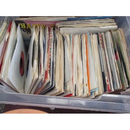 275 - CRATE OF 45RPM SINGLES - ADAM ANT, PAT BOONE, SUZI QUATRO, 10CC ETC