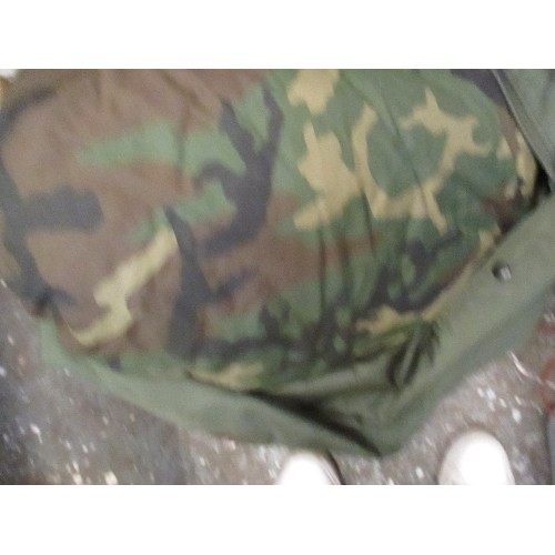 300 - CAMOUFLAGE SLEEPING BAG BY 