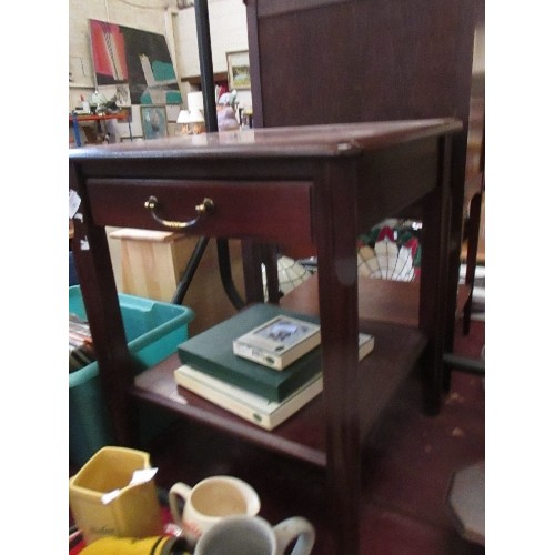 291 - MAHOGANY SIDE TABLE WITH DRAWER