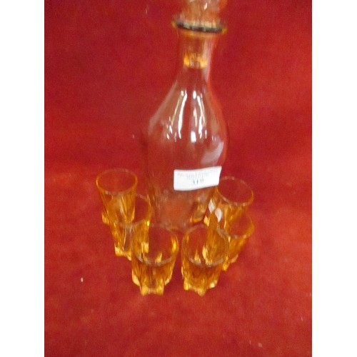 319 - PINK GLASS DECANTER AND 6 SHOT GLASSES