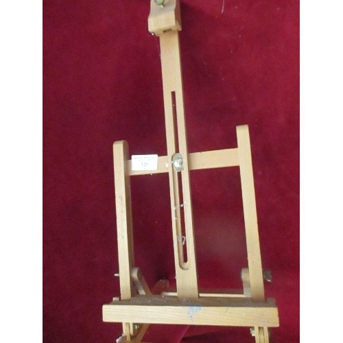 320 - SMALL WOODEN TABLE EASEL