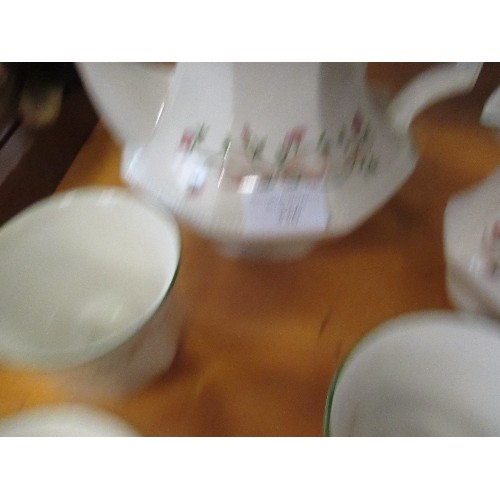 336 - ETERNAL BEAU TEAPOT AND TEA CUPS