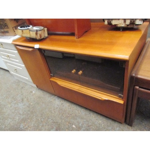 368 - MID CENTRY JS SAKOL FURNITURE TEAK HI-FI CUPBOARD UNIT WITH GLASS DOORS