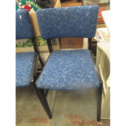 388 - SET OF 4 MID CENTURY DINING / KITCHEN CHAIRS UPHOLSTERED IN VINTAGE BLUE BOUCLE FABRIC